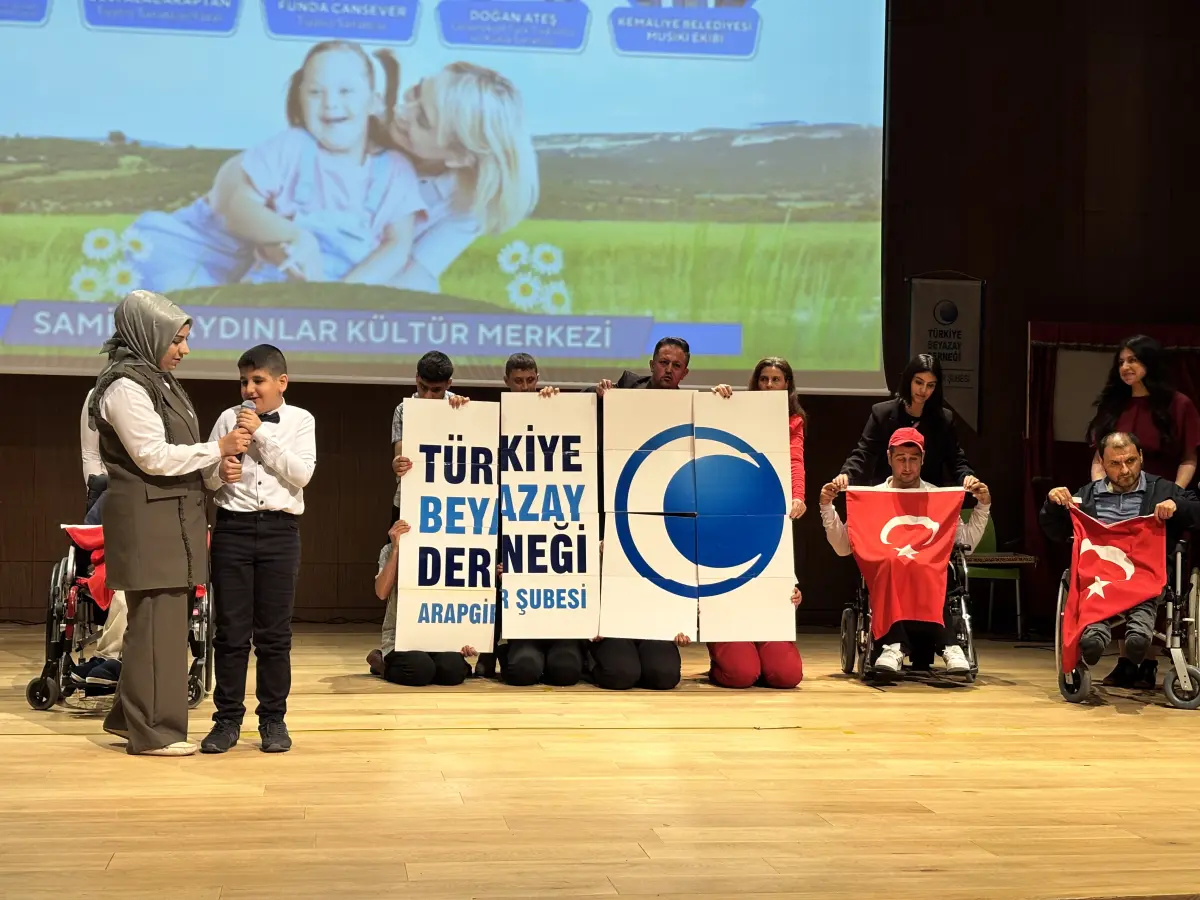 Arapgir’de Sevgi, Dayanışma ve Farkındalık Dolu Bir Gün: Engelliler Haftası ve Anneler Günü Kutlandı