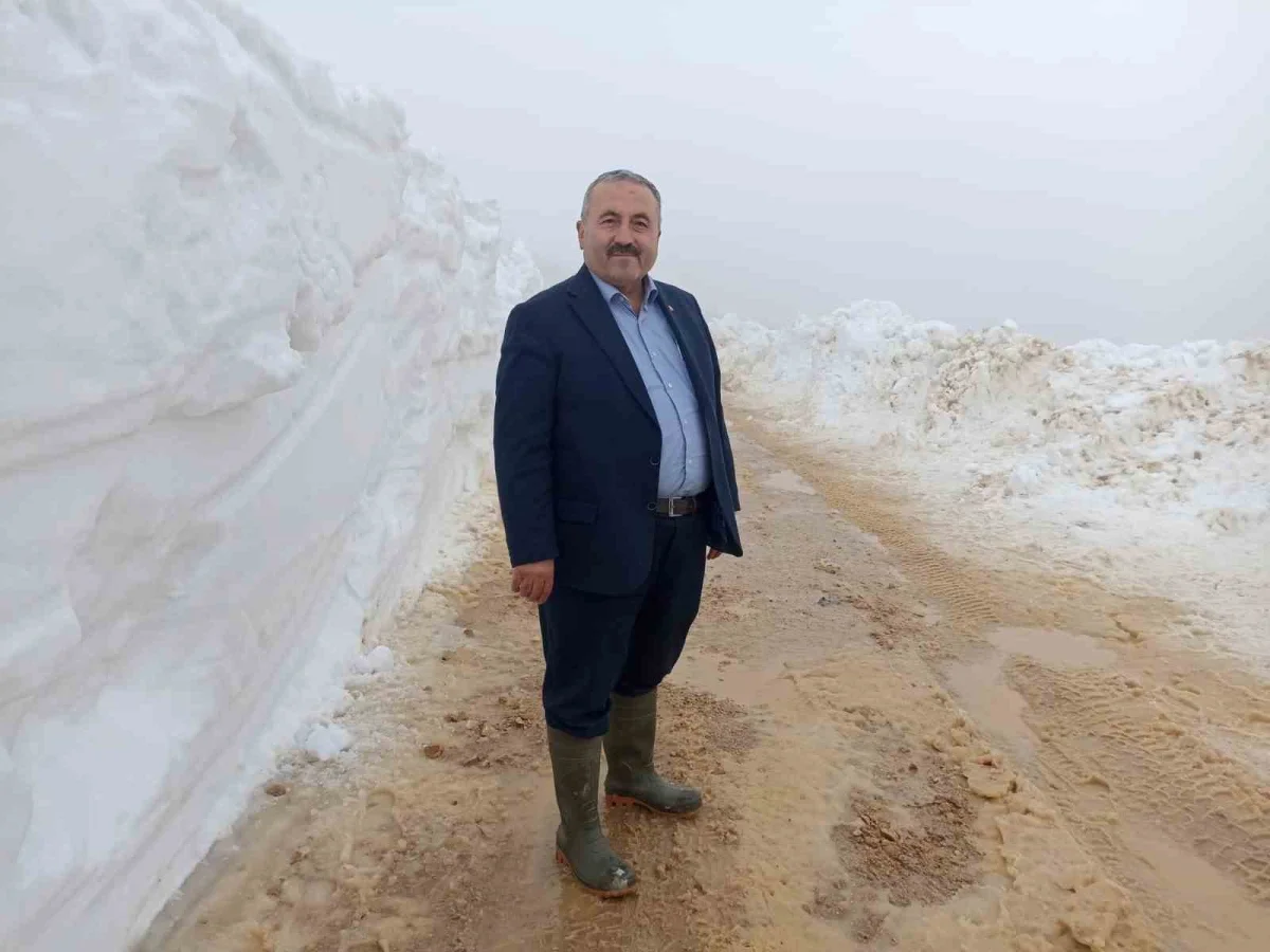 Mayıs Ayında Kar Sürprizi: Giresun Yaylalarında 2 Metrelik Karla Mücadele Devam Ediyor