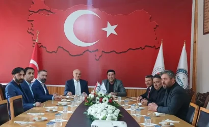 Saadet Partisi heyeti, Kars Ticaret ve Sanayi Odası'nı ziyaret ederek şehrin ekonomik potansiyelini değerlendirdi.