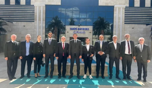 Ankara'da termal turizm potansiyelini artırma hedefiyle düzenlenen zirveye katılan heyet