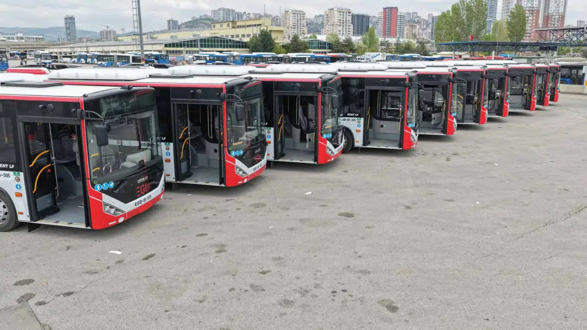 Ankara’da Toplu Taşıma Güçleniyor: EGO’nun Filosuna 10 Yeni Çevre Dostu Otobüs Katıldı