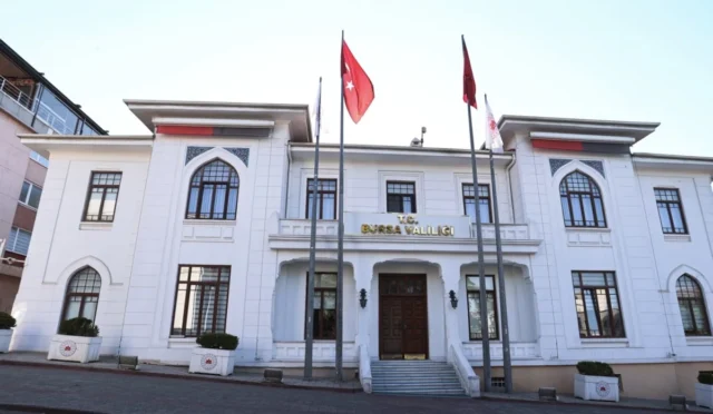 Bursa'da orman yangını riskine karşı alınan tedbirler kapsamında ormanlara giriş ve piknik yasaklandı.