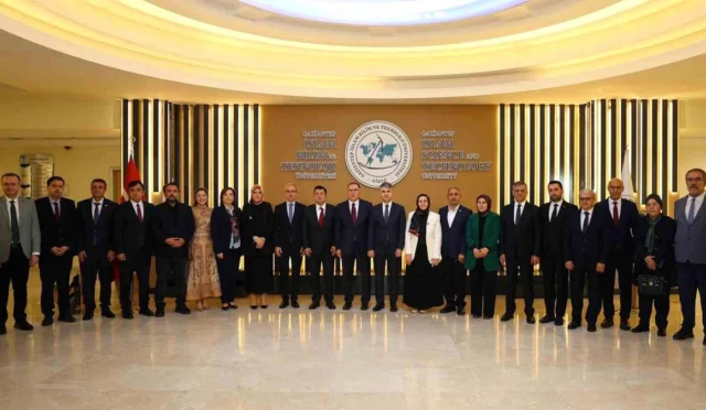Gaziantep'te aile kurumunun korunmasına yönelik düzenlenen çalıştaydan genel görünüm