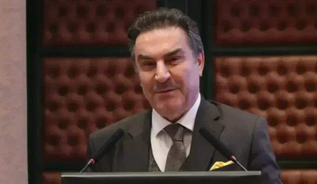 Prof. Dr. Zakir Avşar'ın belediye başkanlarına dokunulmazlık getirilmesi konusundaki analizi
