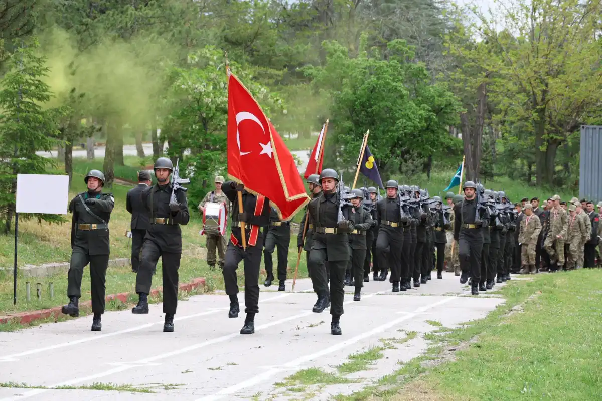 Kırıkkale’de Özel Bireyler Askerlik Yaptı: Duygu Dolu Temsili Tören