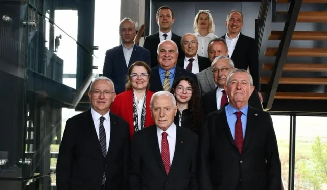 Başkent Üniversitesi ve Anadolu OSB yöneticilerinin bir araya geldiği iş birliği toplantısı