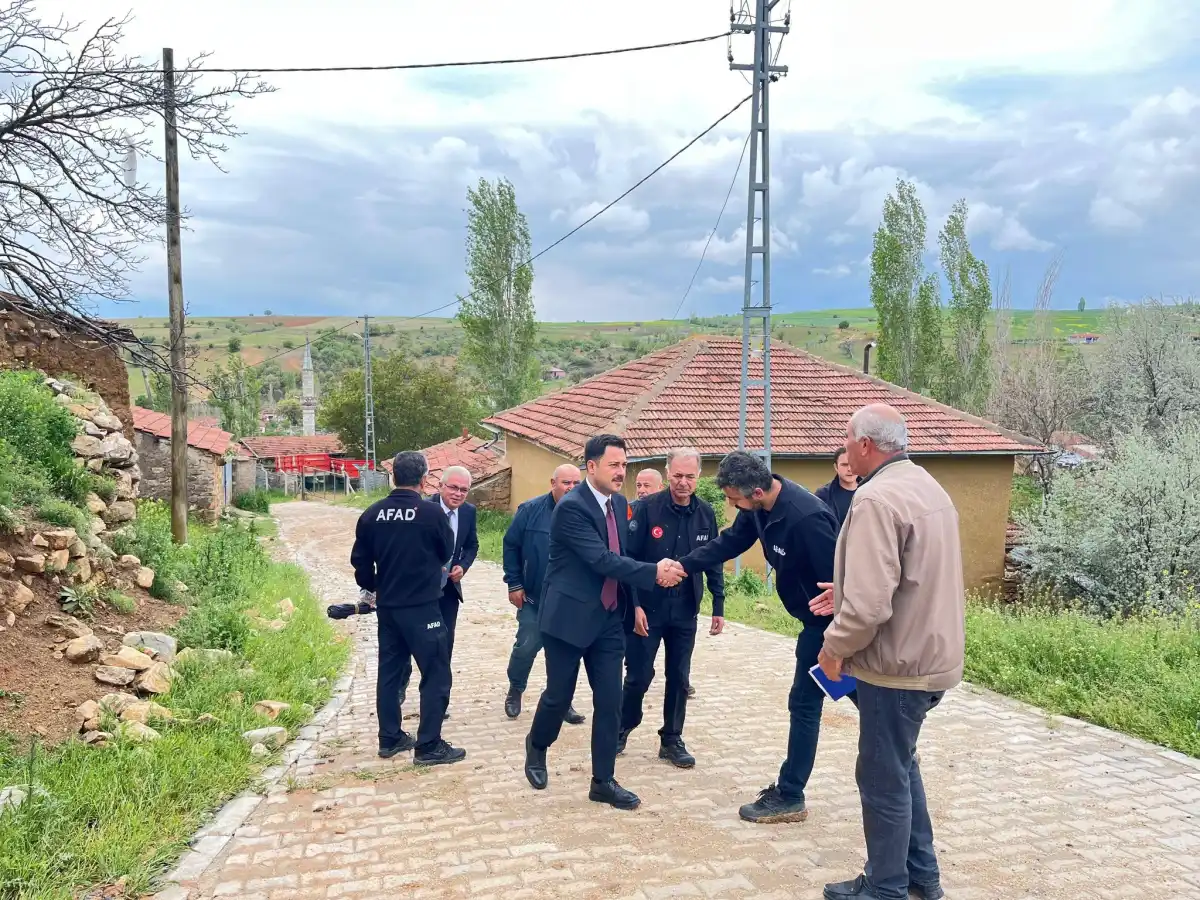 Kırıkkale’de Heyelan Sonrası Bölgede İnceleme: Kaymakam ve AFAD Ekipleri Sahada
