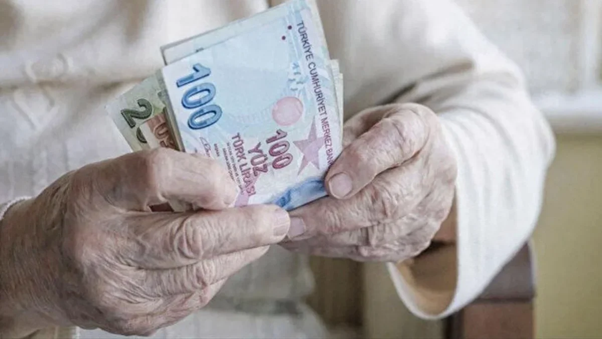 Bayram İkramiyesi Ödemeleri Başladı: Milyonlarca Emekliye Müjde!