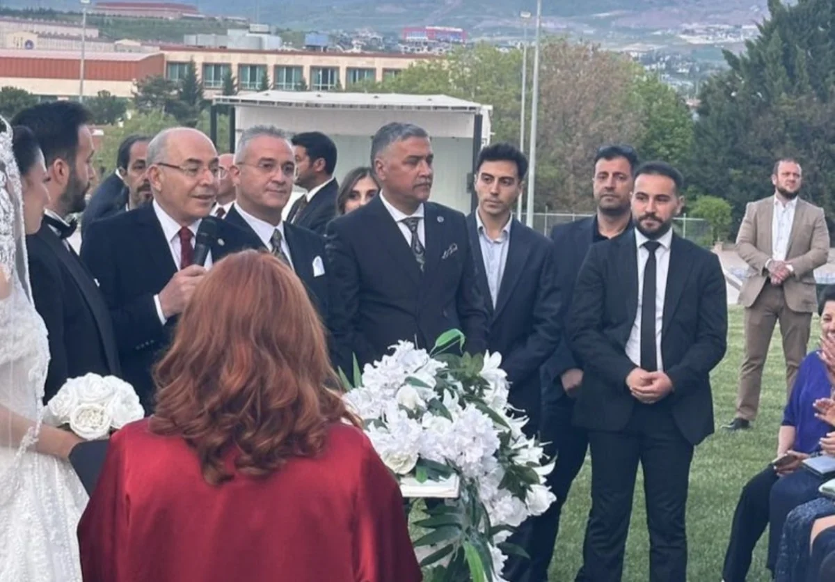 MHP’li Bürokratlar ve İş Dünyası, Sezer ve Fırat Ailelerinin Mutlu Gününde Buluştu