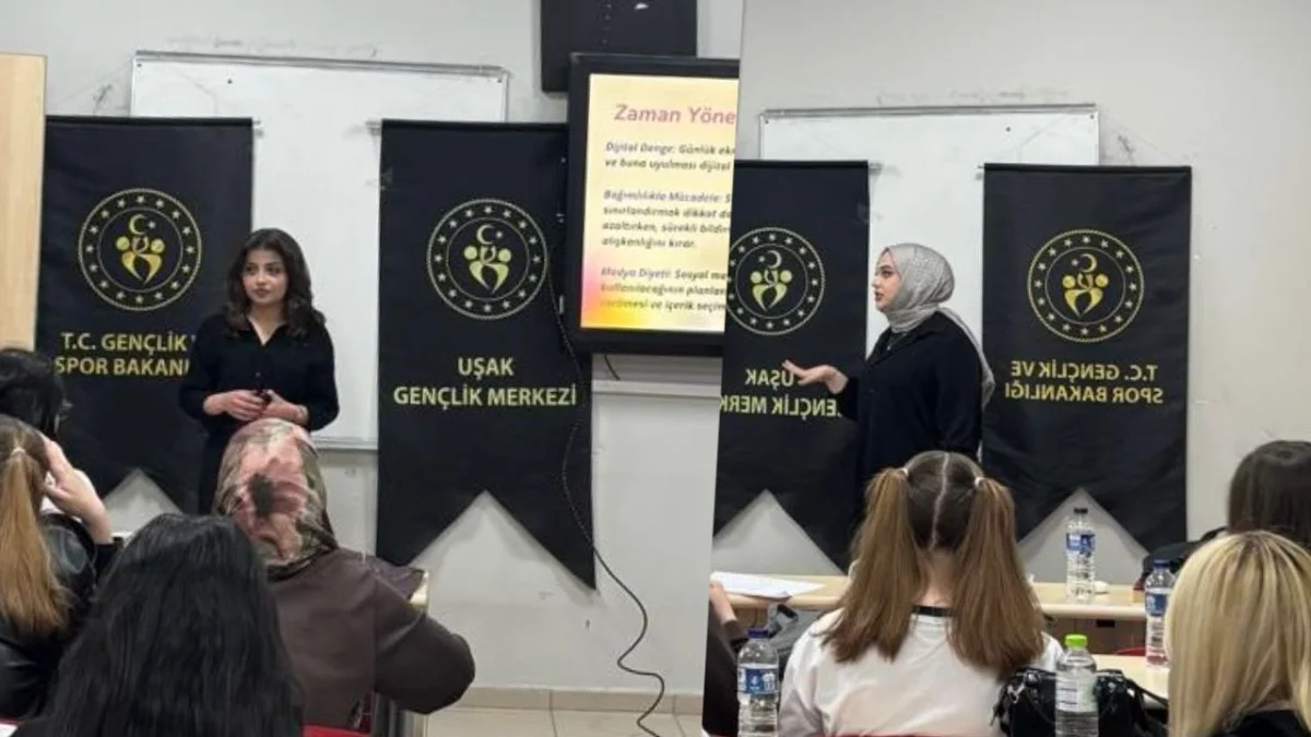 Uşak’ta Dijital Medya Okuryazarlığı Eğitimiyle Gençler Bilinçlendirildi