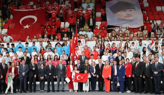 Kırıkkale'de 19 Mayıs Atatürk'ü Anma, Gençlik ve Spor Bayramı kutlamalarından renkli görüntüler