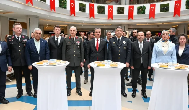 Erzurum Polis Eşleri Derneği tarafından düzenlenen yardım kermesi
