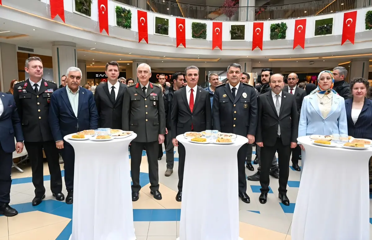 Erzurum’da Polis Eşleri Derneği’nden Anlamlı Kermes: Güvenlik Güçlerine Destek, İhtiyaç Sahiplerine Umut