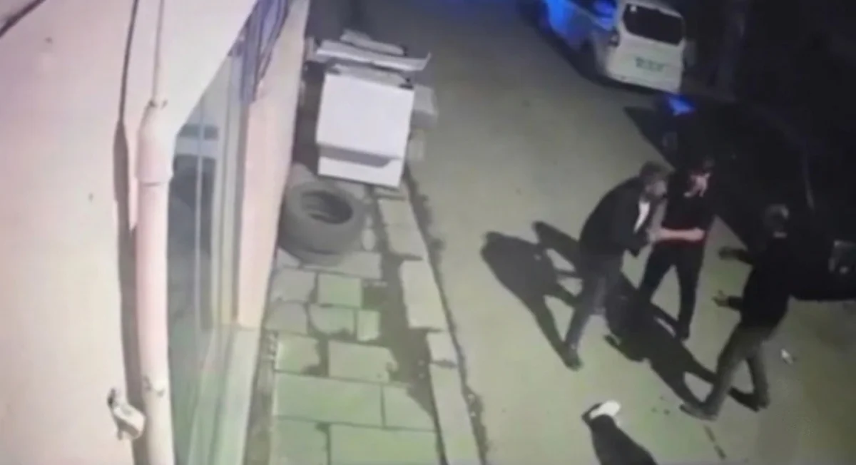 Erzurum’da Kahvehane İşletmecisine Silahlı Saldırı: Müşteri Tartışması Kanlı Bitti