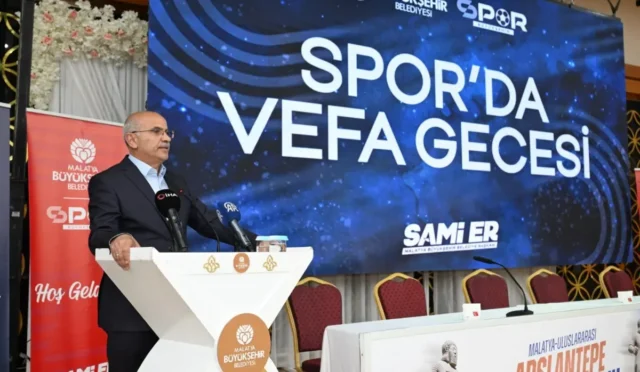 Malatya'da spora emek verenlere verilen vefa gecesi etkinliği