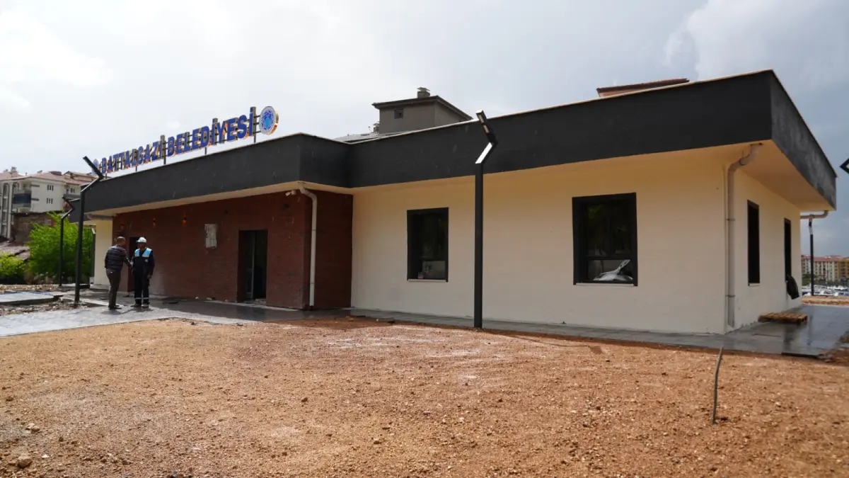Battalgazi’de Selçuklu Mahallesi Taziye Evi İnşaatı Sona Yaklaşıyor: Vatandaşların Hizmetine Sunulacak