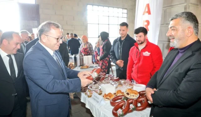 Kars'ın geleneksel lezzetlerinin sergilendiği Türk Mutfağı Haftası etkinliği