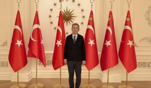 Dr. Ali Arif Özzeybek, Milletin Evinde etkinlikleri hakkında açıklama yapıyor