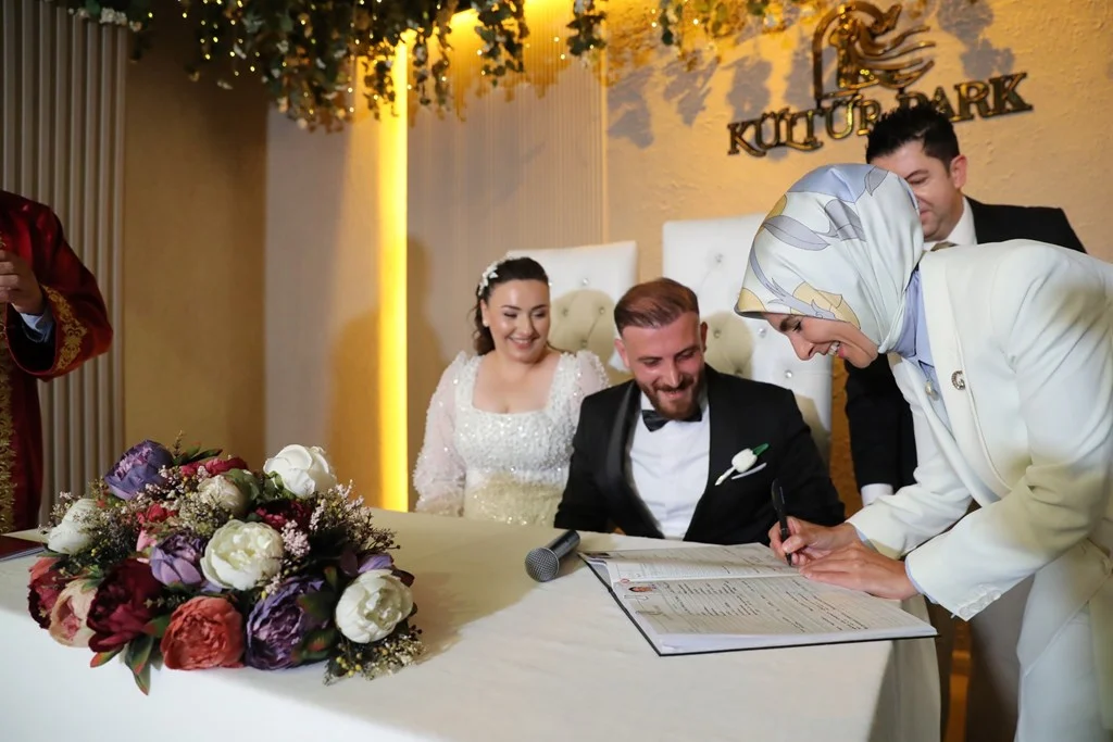Aile ve Gençlik Fonu’ndan 5.328 Gence 1.2 Milyar TL Destek: Evlilik Kredisi Detayları Güncellendi