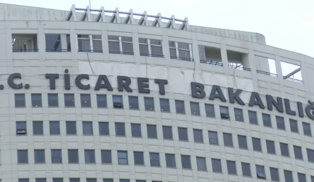 Ticaret Bakanlığı'ndan yanıltıcı reklamlara ve haksız ticari uygulamalara yönelik para cezaları ve erişim engeli kararları.