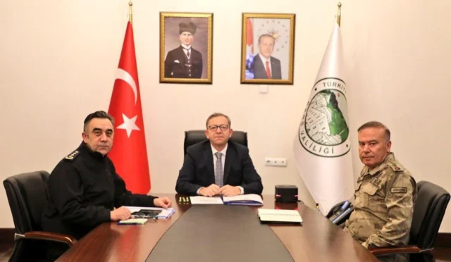 Kars'ta Kurban Bayramı için görevlendirilen personellerin güvenliği sağladığı görsel