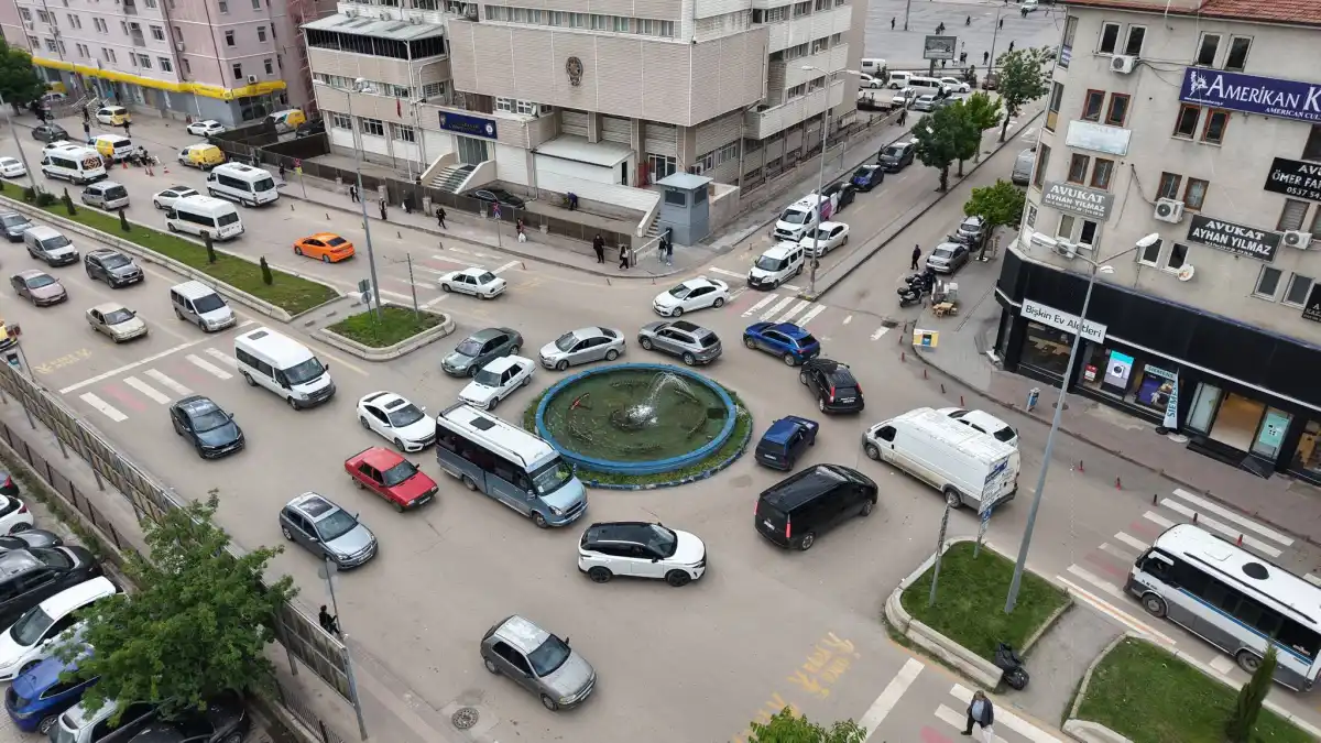 Kırıkkale’de Trafik Akışını Rahatlatacak Önemli Düzenleme: Ofis Kavşağı Yeniden Yapılandırıldı