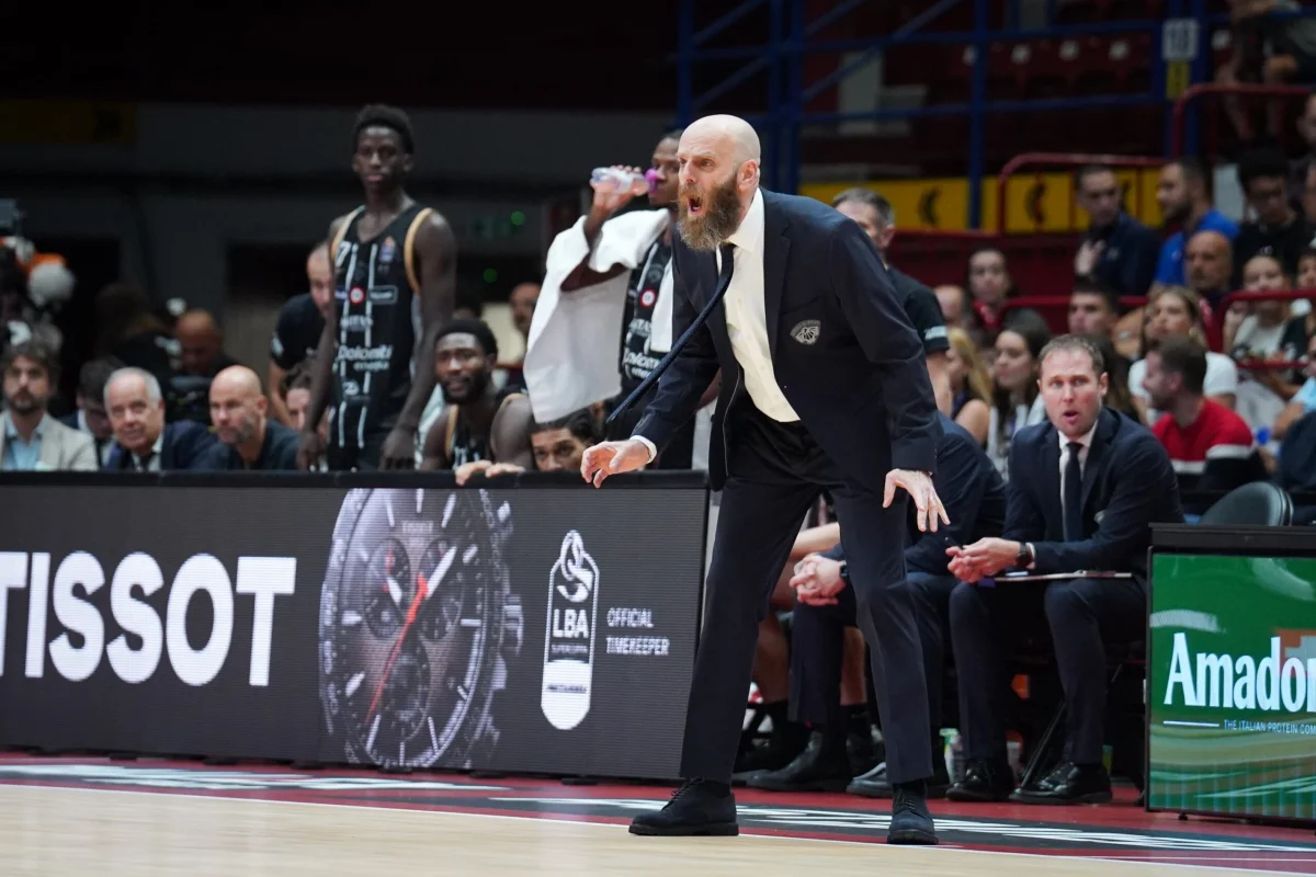 TOFAŞ’ta Yeni Dönem: İtalyan Başantrenör Massimo Cancellieri Takımın Başına Geçti
