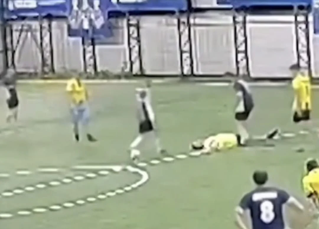 Futbol Maçı Sırasında Kalp Krizi Geçiren İşçi Hayatını Kaybetti