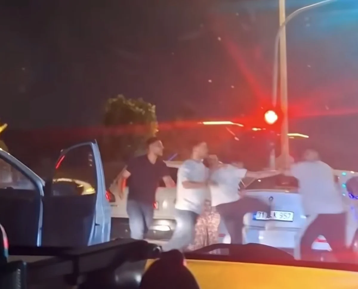 Yol Verme Tartışmasında Şiddet: 3 Sürücüye Toplam 540 Bin TL Ceza Kesildi