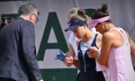 Milli tenisçi Zeynep Sönmez Roland Garros çiftler maçında sakatlandı