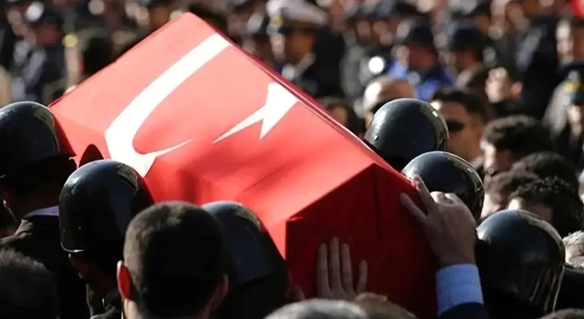 Tuzla’da Görev Şehidi: Polis Memuru Aydın Üyenarık Hayatını Kaybetti