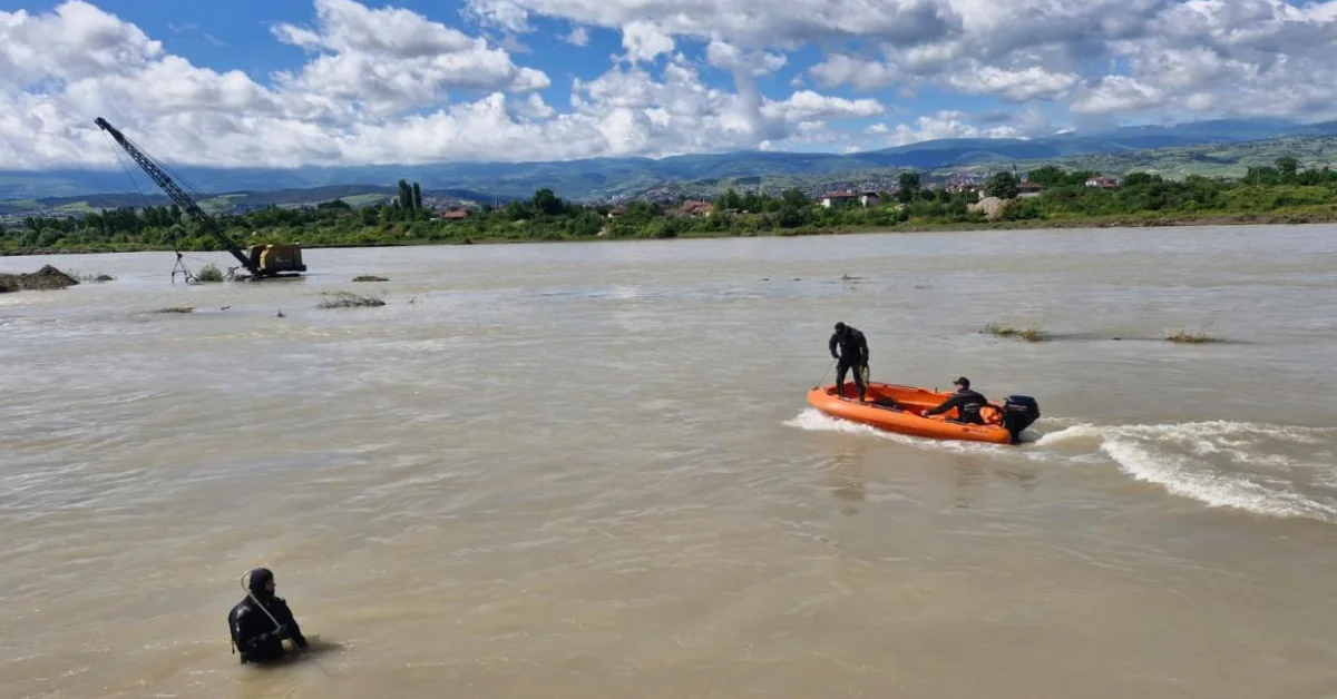 Tokat’ta Kelkit Çayı Faciası: Kayıp İki Genci Bulmak İçin Dev Arama Kurtarma Operasyonu Sürüyor