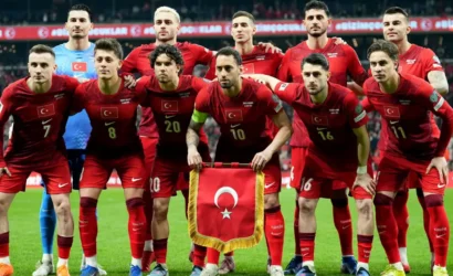 A Milli Futbol Takımı oyuncuları sahada