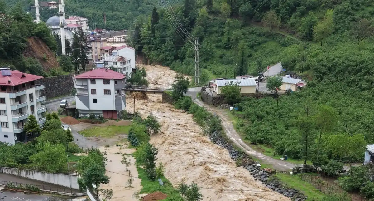 Giresun’da Dere Yatağına Yakın Evler Risk Altında: Bulancak’ta 16 Konut Tahliye Ediliyor