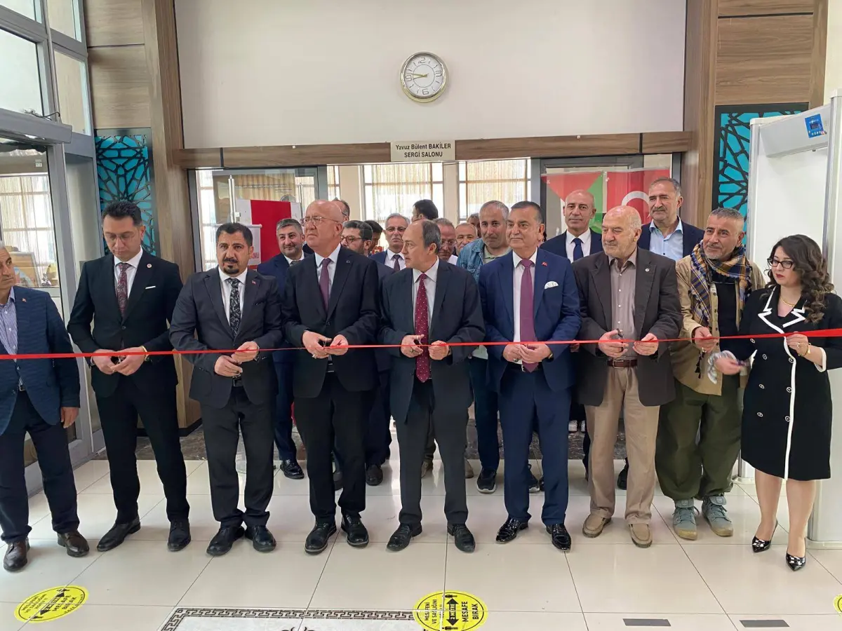 Sivas’ta Tarihe Yolculuk: Özgür Basın ve Filistin’e Adanan Sergi Açıldı