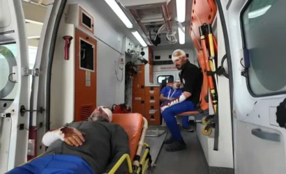 Erzurum Şehir Hastanesi'nde deprem ve yangın senaryolarını içeren kırmızı kod tatbikatı yapıldı.