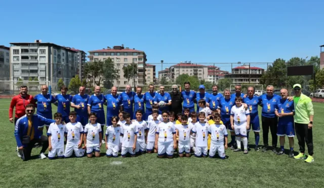 Artvin Arhavi'de düzenlenen 14. Grassroots Herkes İçin Futbol Şenliği'nde fair-play vurgusu yapıldı.