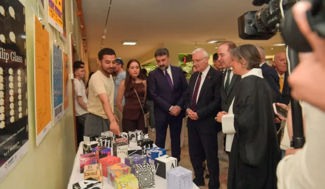 Başkent Üniversitesi İletişim Fakültesi 9. Karma Sergisi açılışından genel görünüm