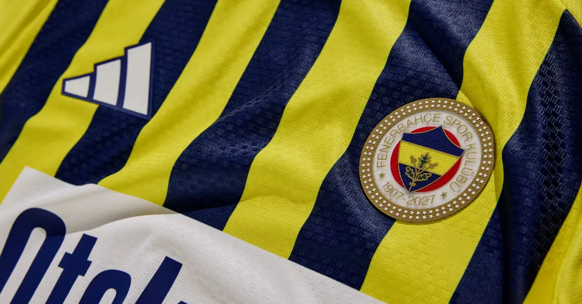 Fenerbahçe’nin 120. Yıl Formaları Büyük İlgi Gördü: Tarih ve Modernlik Buluştu