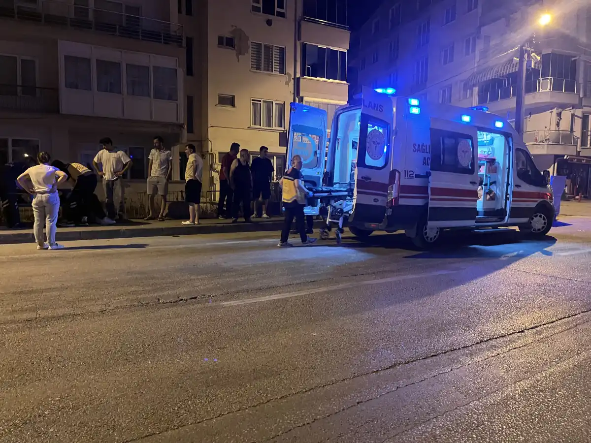 Mudanya’da Motosiklet Sürücüsü Teknik Arıza Nedeniyle Kontrolden Çıktı: Yaralı Sürücü Hastaneye Kaldırıldı, Sürücüye Ceza Kesildi