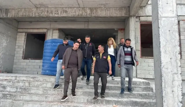 Kars'ta yapımı süren eğitim komplekslerinde incelemeler yapıldı