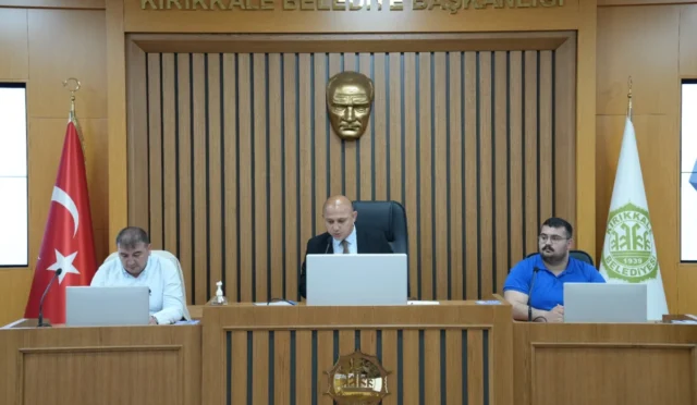 Kırıkkale Belediyesi Meclisi'nde imar düzenlemeleri ve şehir planlaması görüşülüyor