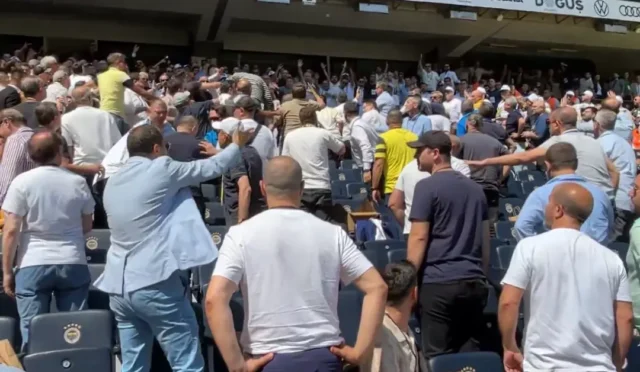 Fenerbahçe genel kurulu'nda üyeler arasında yaşanan gerginlik anı