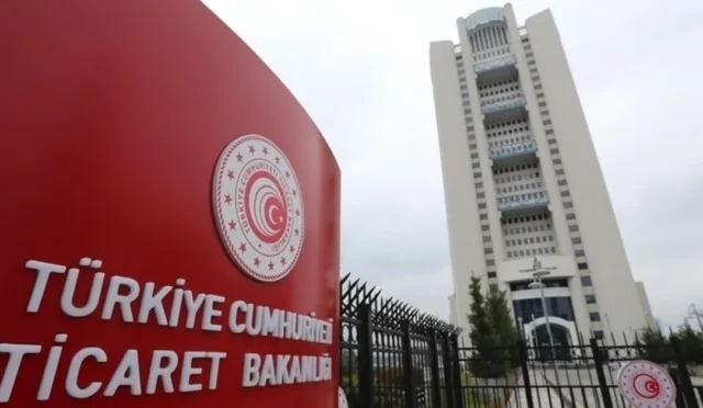 Ticaret Bakanlığı logosu ve sahte servis uyarı tabelası