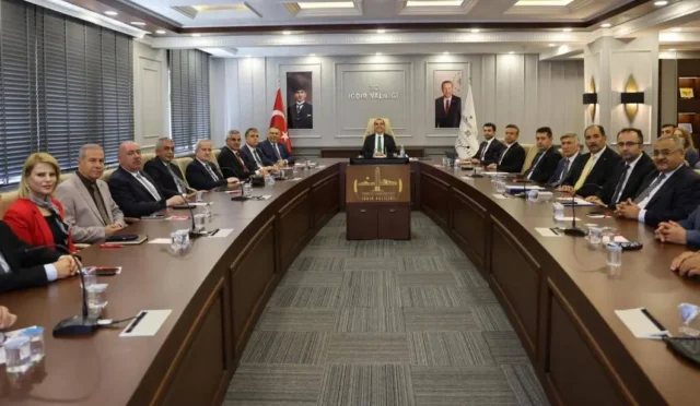 Iğdır İl Su Kurulu toplantısı, su kaynakları ve verimlilik üzerine stratejik adımlar ele alındı.