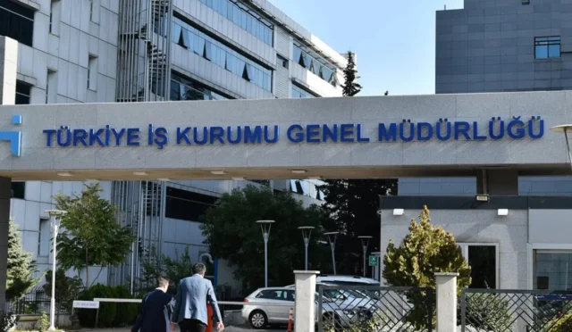 İŞKUR logosu ve 'İstihdam Desteği' yazısı
