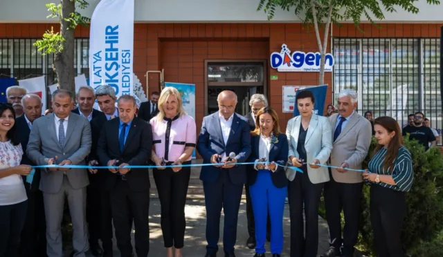 Malatya Dijital Gençlik Merkezi açılışı ve gençlerin geleceğin mesleklerine hazırlanması