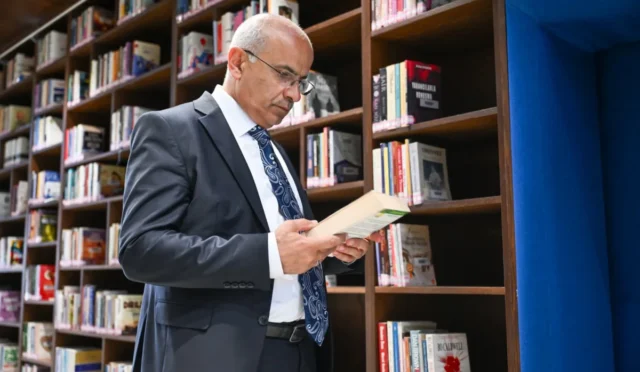 Malatya'da inşa edilen ve bölgenin en büyük kütüphanesi olma özelliğini taşıyan yeni eğitim merkezi.