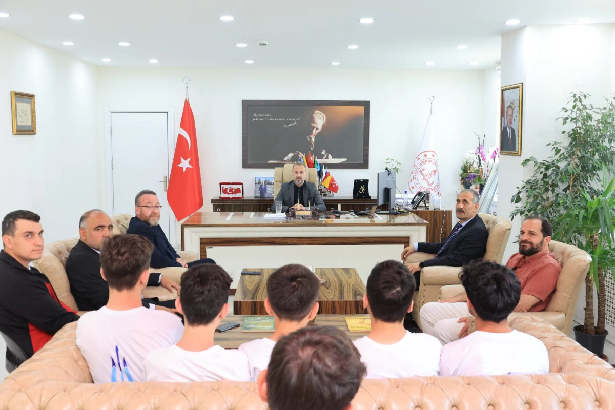 Elazığ’da Evliya Çelebi Öğrenci Değişim Programı: Çankırı’dan Gelen Misafir Öğrenciler Elazığ’ı Keşfetti