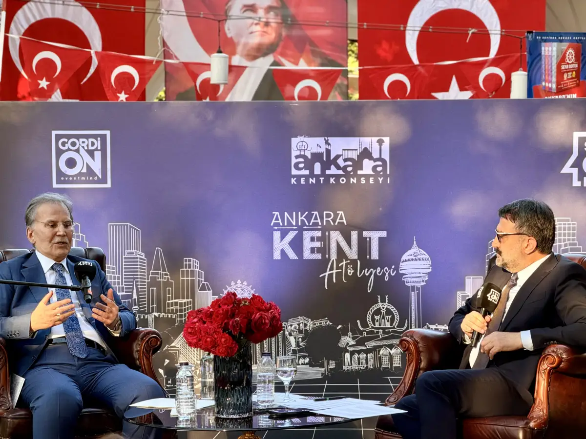 Mehmet Ali Şahin, Ankara Kent Konseyi’nde Söyleşi Verdi: “Siyaset Kalp Kazanma Sanatıdır”